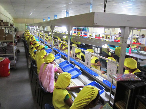 Manual Work on SMT Line 4